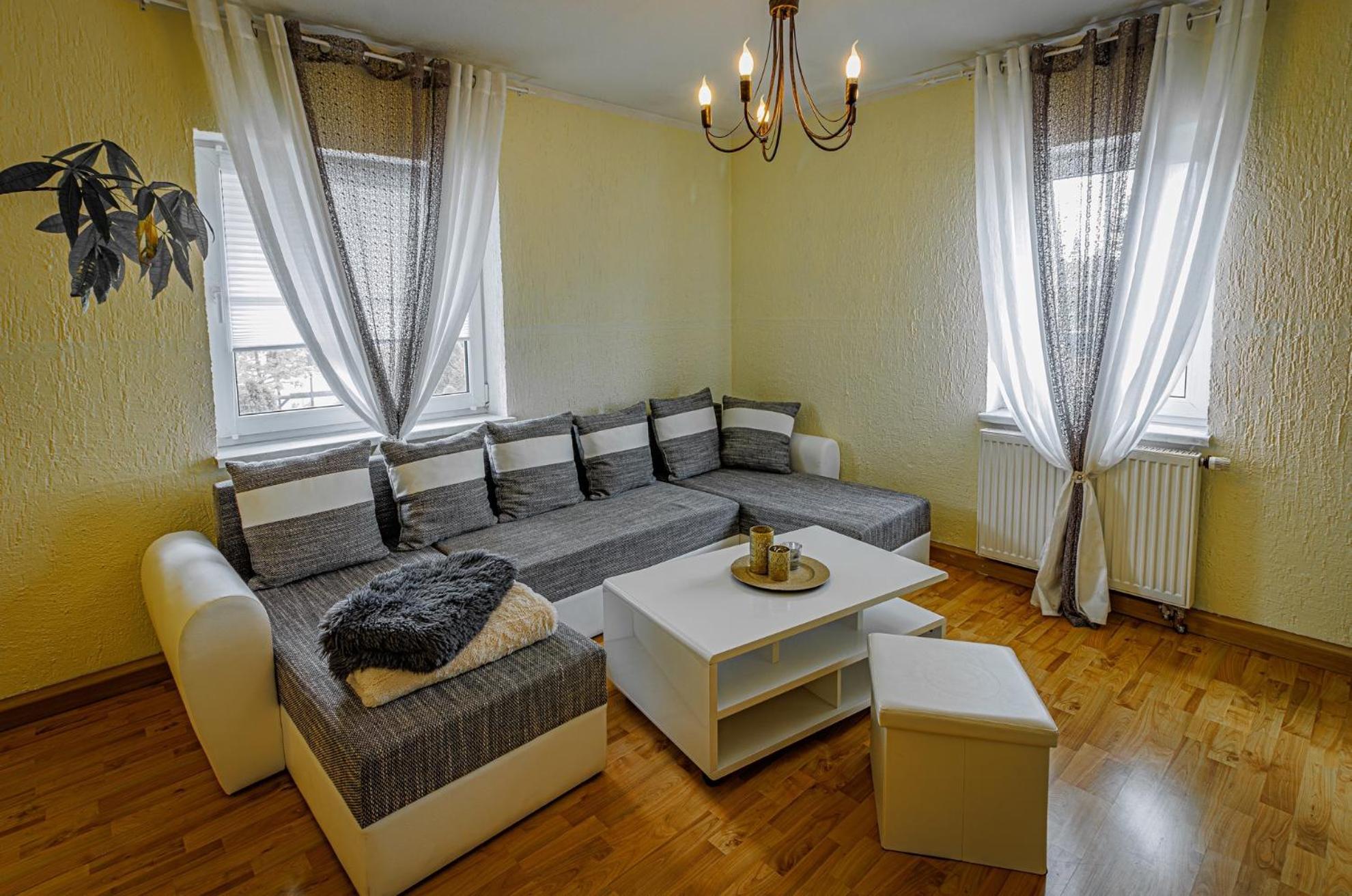 Wohnen Ueber Einem Mediterranen Restaurant,Apartment 2 Oder 3 Leipzig Extérieur photo