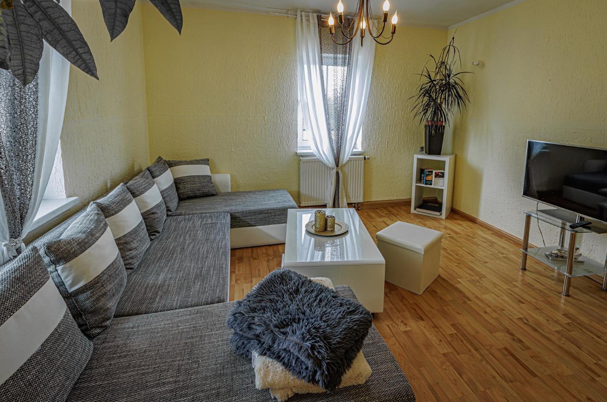 Wohnen Ueber Einem Mediterranen Restaurant,Apartment 2 Oder 3 Leipzig Extérieur photo